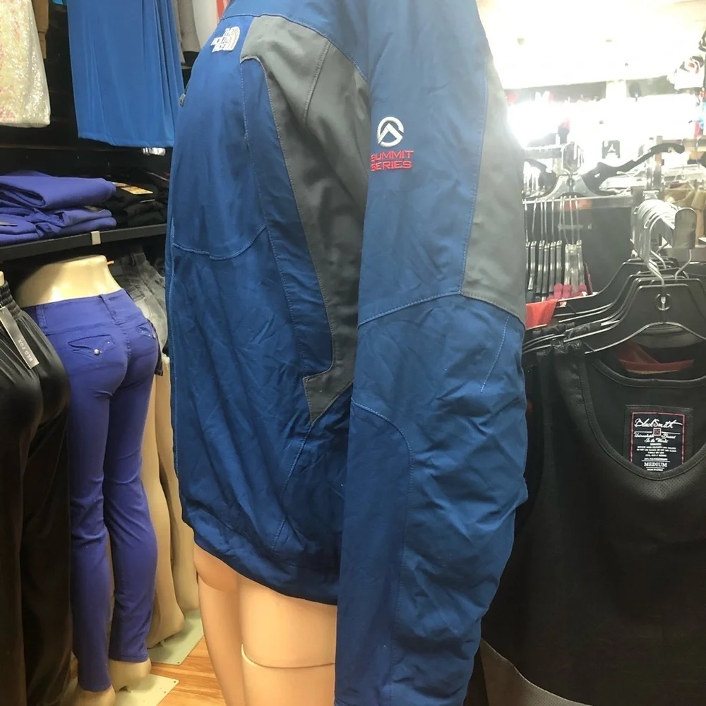🍁🍄🎉The north face summit series primaloft coat